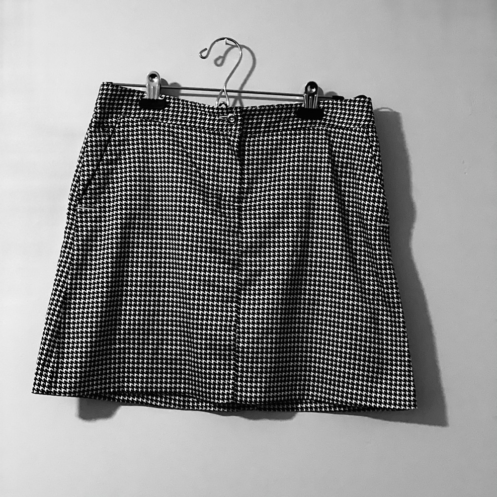 Izod golf skirt